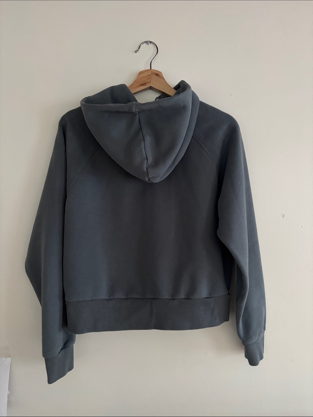 Vuori Women’s Blue Half-Zip Pullover Hoodie Sweatshirt small - Picture 4 of 8